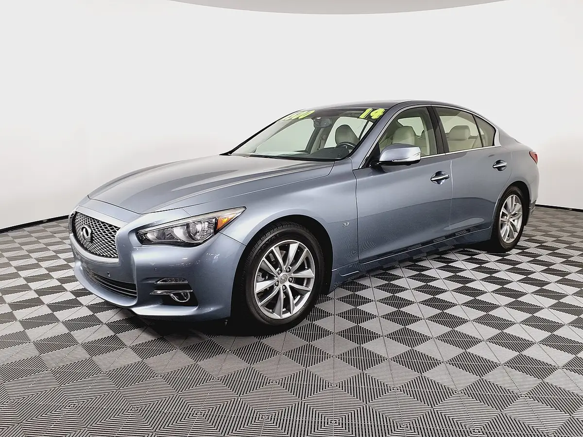 2014 Infiniti Q50