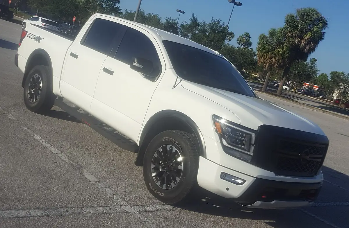 2017 Nissan Titan