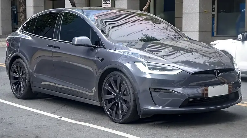 Tesla Model X Facelift